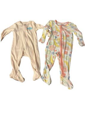 Baby Girl Sleeper Lot 0-3 Months Nike & Huggies Zip Footies 2 Pack